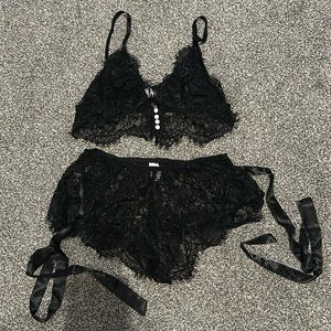 Black Lace Lingerie